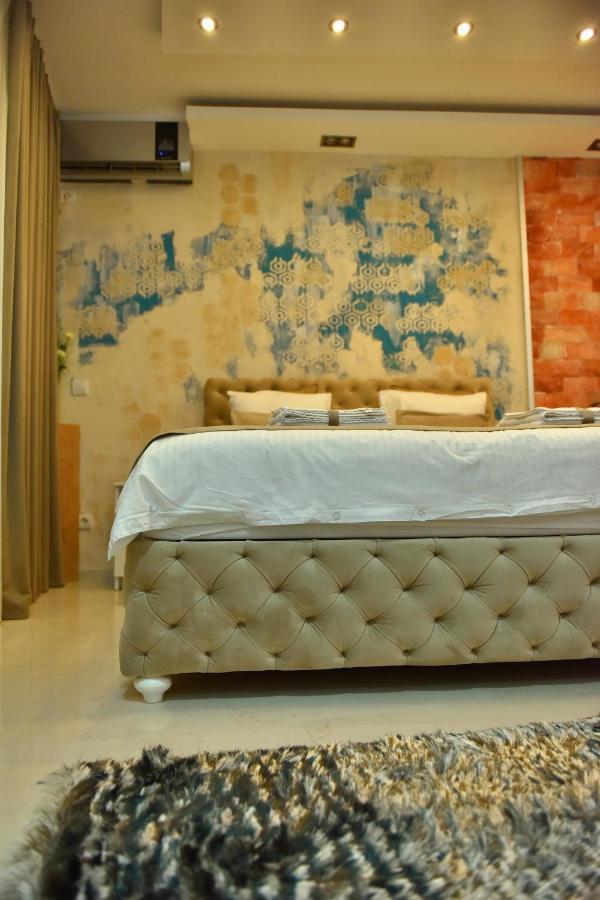 Design Apartment Premium Spa Lux 4 Star "Dubai" Completely Private Wellness & Spa Free Included Sauna & Jacuzzi & Salt Wall & Fire Place & 3D Ceilings & Business Wifi & Netflix & Keyless Code Entry & Full Smart App & Secure 2 Parking Place Ćuprija Exteriér fotografie