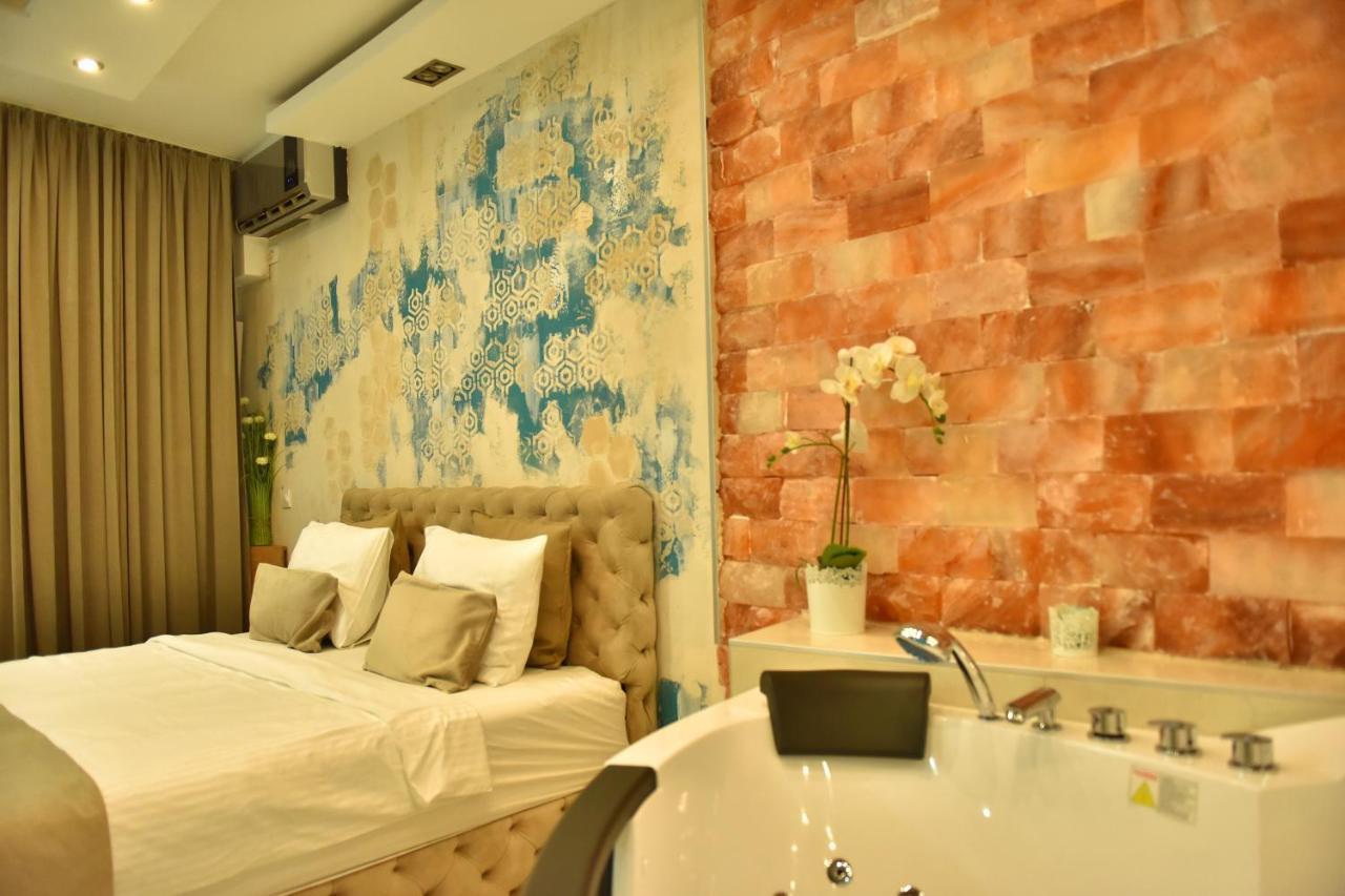 Design Apartment Premium Spa Lux 4 Star "Dubai" Completely Private Wellness & Spa Free Included Sauna & Jacuzzi & Salt Wall & Fire Place & 3D Ceilings & Business Wifi & Netflix & Keyless Code Entry & Full Smart App & Secure 2 Parking Place Ćuprija Exteriér fotografie